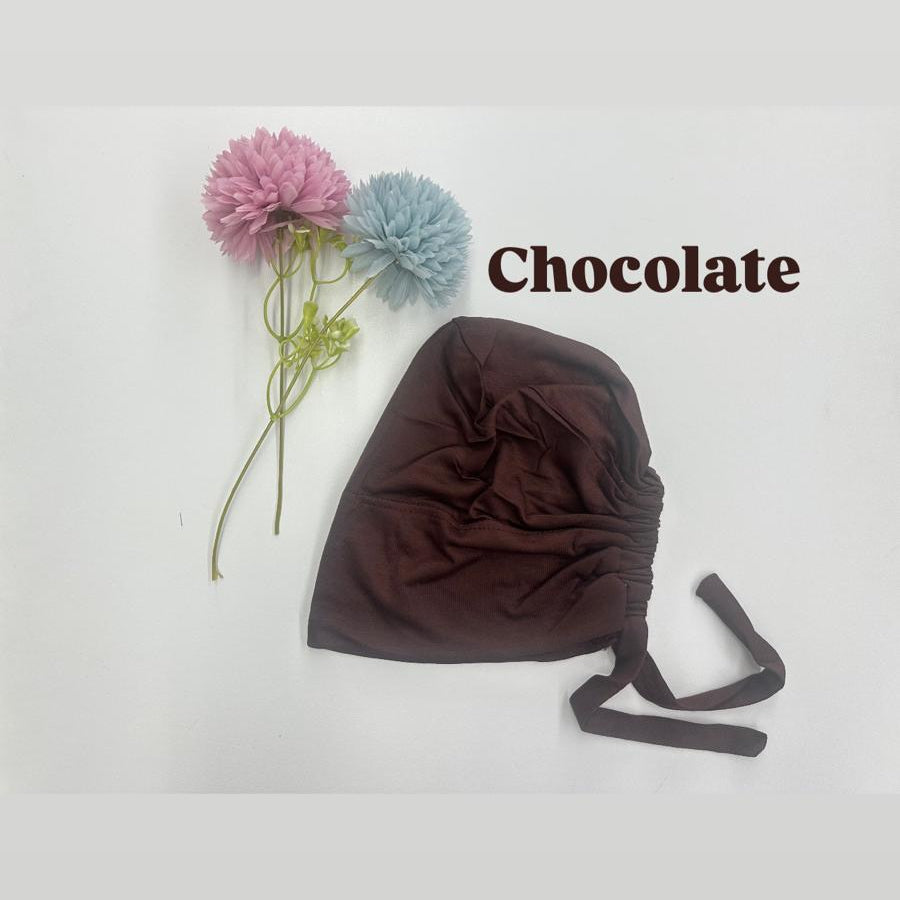 Brown bonnet with flowers on a white background, labeled 'Chocolate'.